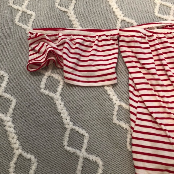 Red&White Stripe Top - Picture 3 of 3